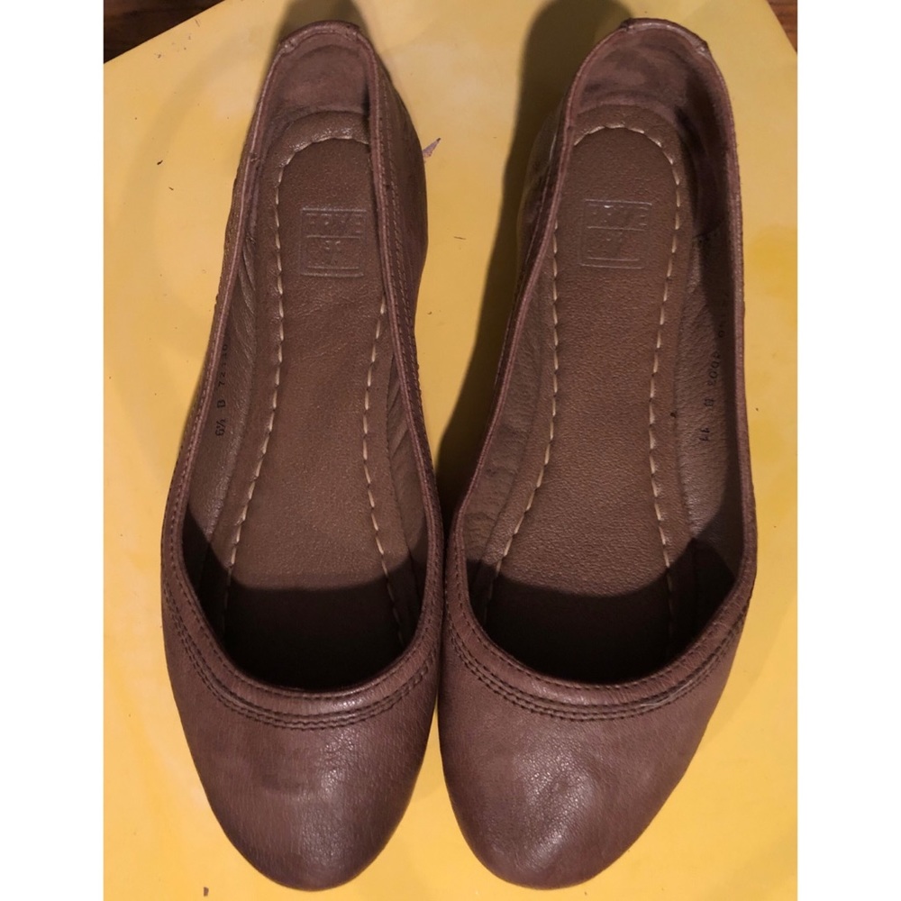 Frye Flats